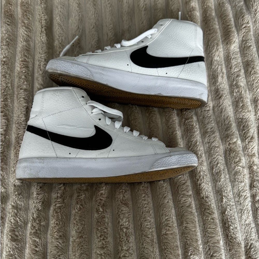 Women's Nike Blazer Mid '77